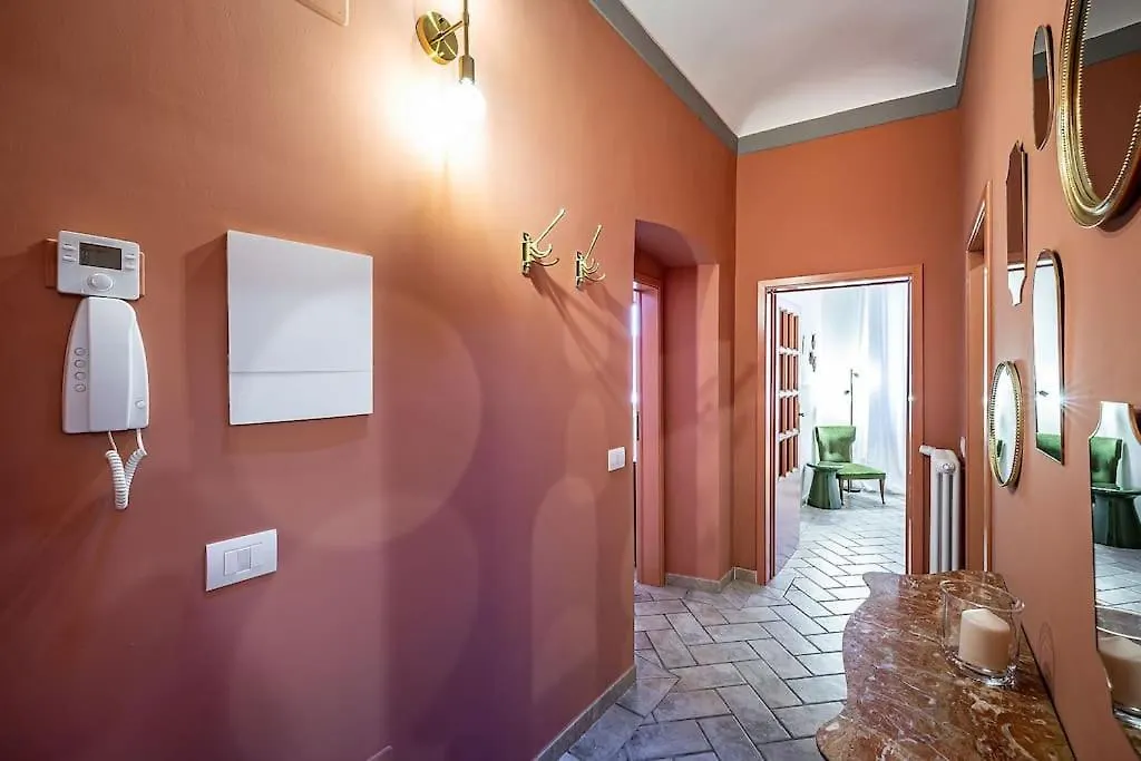 Chic Apartment Oriuolo At The Duomo Florencja
