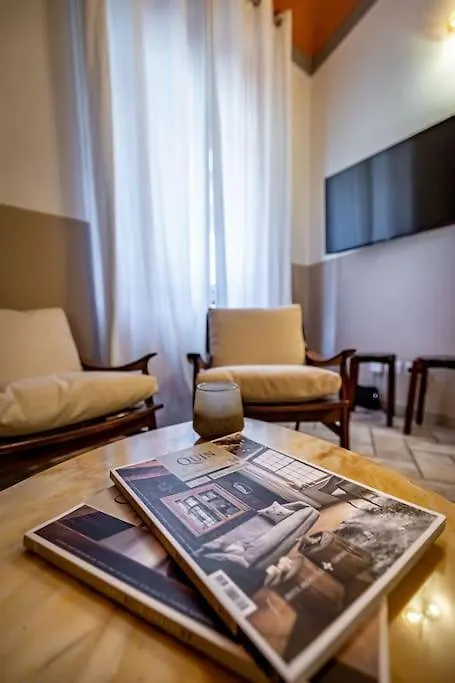 Chic Apartment Oriuolo At The Duomo Florence Italy