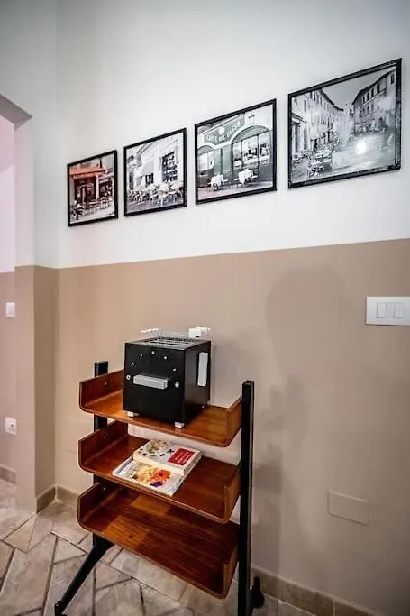 Chic Apartment Oriuolo At The Duomo Florence