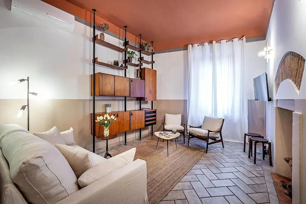 Chic Apartment Oriuolo At The Duomo Florence
